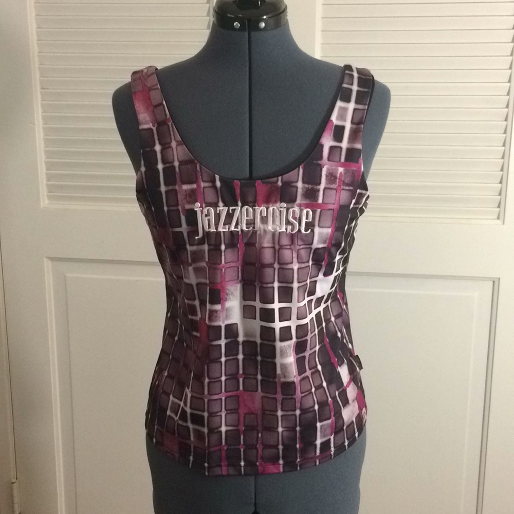 👋🏼Jazzercise👋🏼 Tank top w/ built in Sports bra